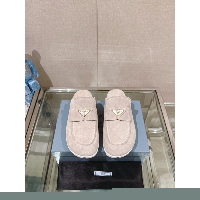 Pra*a slippers